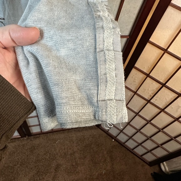 Trendy Gray Long Sleeve Women's Top - Picture 8 of 12